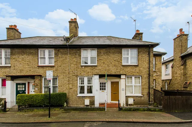 76 Coteford Street, London, photo 1