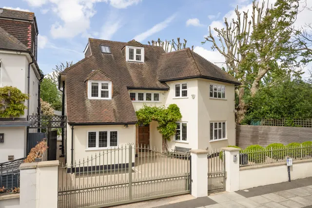 Parke Road, Richmond Upon Thames, SW13, photo 1