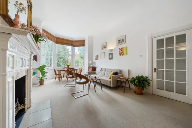 Broadhurst Gardens, South Hampstead, NW6 3QT, photo 1