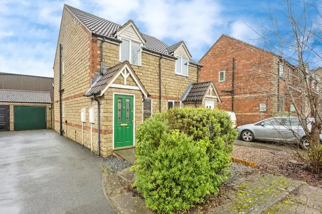 Kendrick Close, Coalville, photo 1