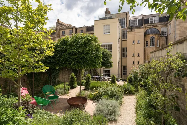 Queen Square, Bath, BA1, photo 2