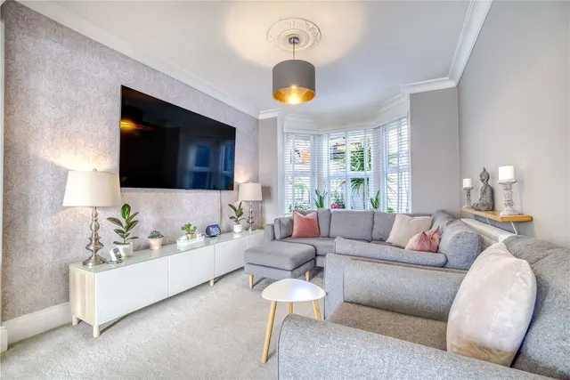 Lincoln Road, Parkstone, BH12, photo 3