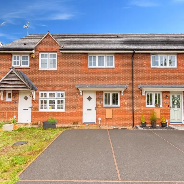 Campion Grove, Stafford, Staffordshire, ST16, photo 1