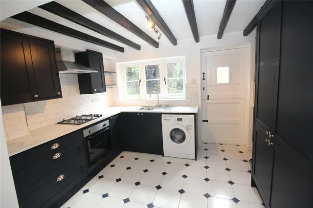 Photo 3 — Ralph Cottages, Ford Manor Road, Dormansland, Lingfield, RH7 6NZ