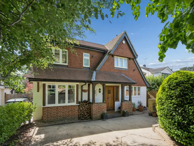 St. Andrews Road, Henley-on-Thames, RG9, photo 1