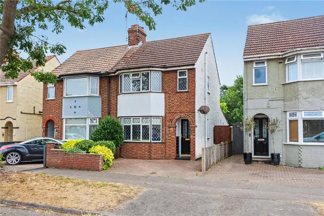 3 bedroom house — Durban Road, Lowestoft, Suffolk, NR33