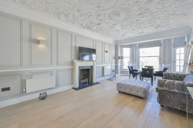 London, SW7, photo 1