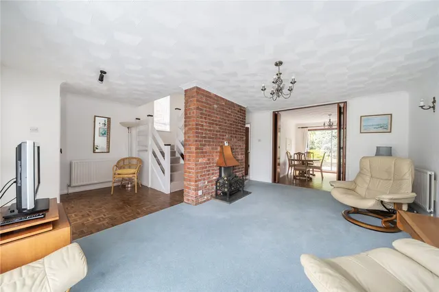 Photo 2 — Michelmersh Close, Rownhams, Southampton, Hampshire, SO16 8DX