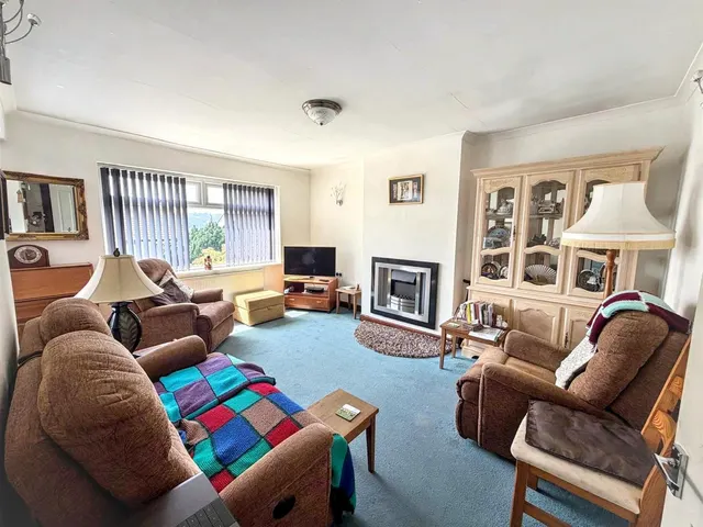 Photo 3 — Middleway, Silsden, BD20 0HX