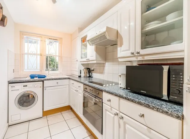 Brompton Park Crescent, Fulham, SW6, photo 3