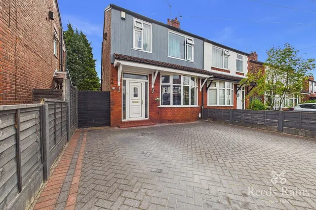 Homestead Crescent, Manchester, Greater Manchester, M19, photo 1