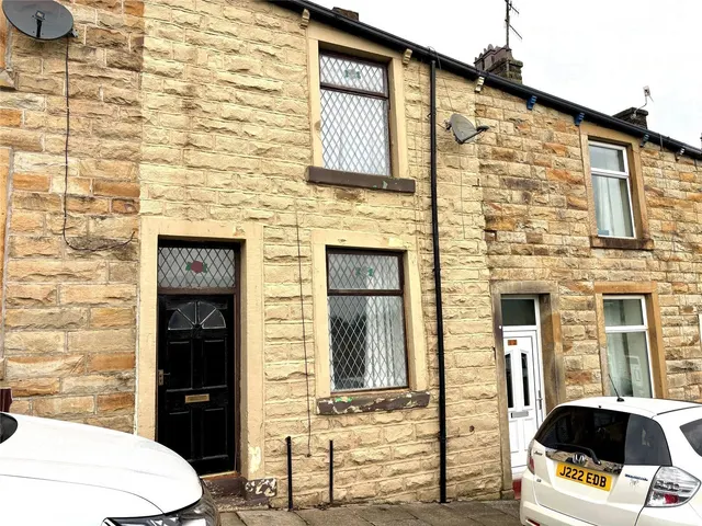 Levant Street, Padiham, BB12, photo 1