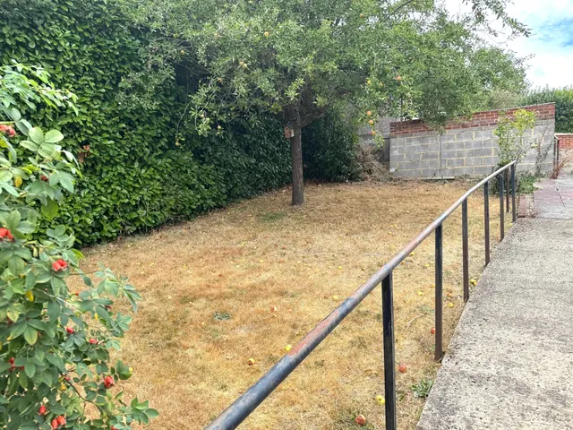 Corfe Mount Lee Surrey Egham, TW20, photo 2
