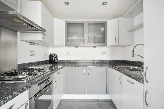 Western Beach Apartments, London, E16, photo 2