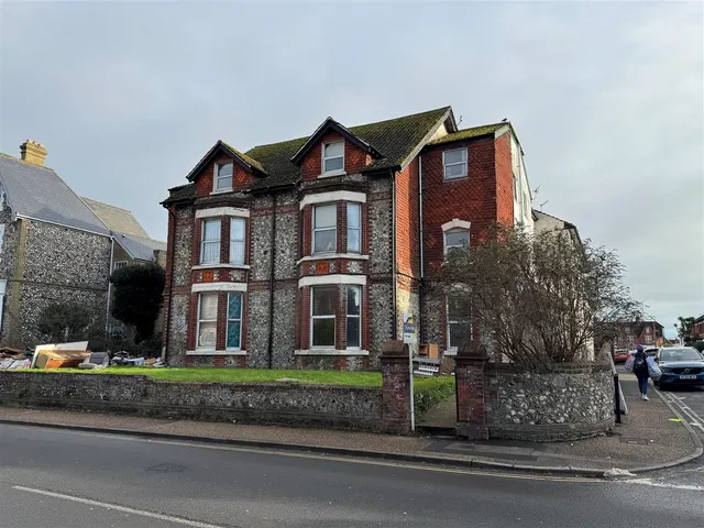 Arundel Road, Littlehampton, photo 2