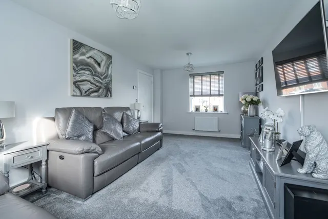 Field Drive, Wyberton, PE21, photo 3