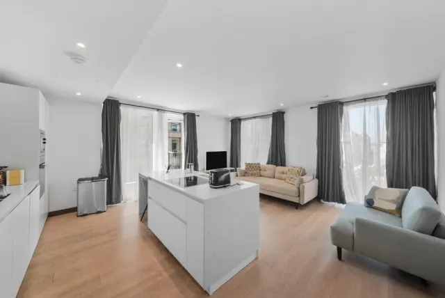 Lockgate Road, Fulham, SW6, photo 2