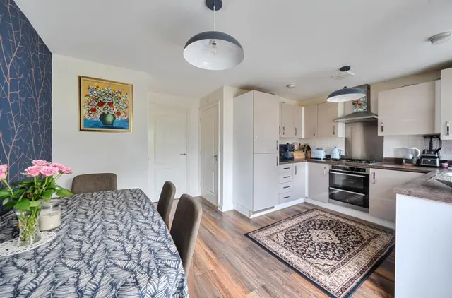 London Road, Dunstable, LU6, photo 2