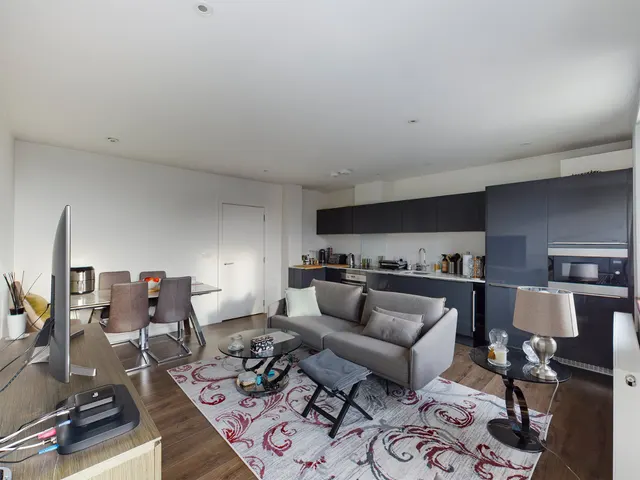 Hanworth Lane, Chertsey, KT16, photo 2