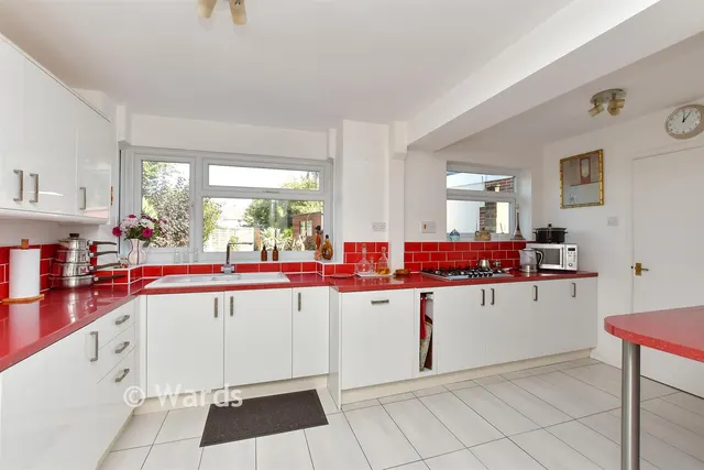 Maidstone Road, Rainham, ME8, photo 3