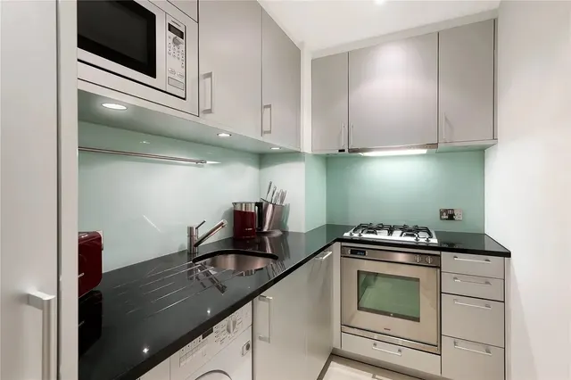 Knightsbridge, London, SW7, photo 3