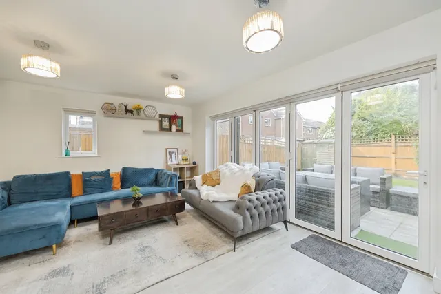 Laurie Close, Sevenoaks, TN14, photo 2