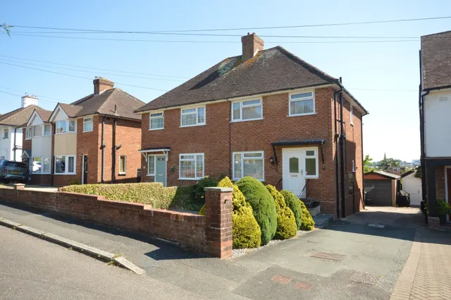 Southport Avenue, Exeter, EX4