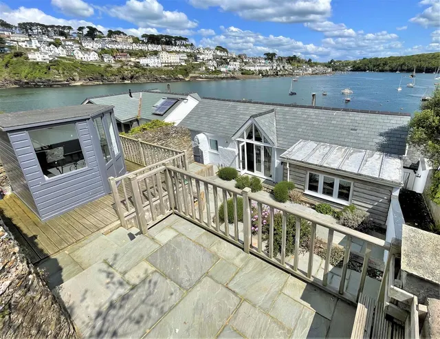 West Street, Polruan, photo 3