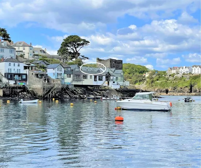 West Street, Polruan, photo 1