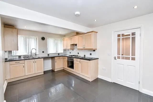 Falinge Manor Mews, Rochdale, OL12, photo 1