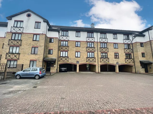 Viersen Platz Peterborough, PE1