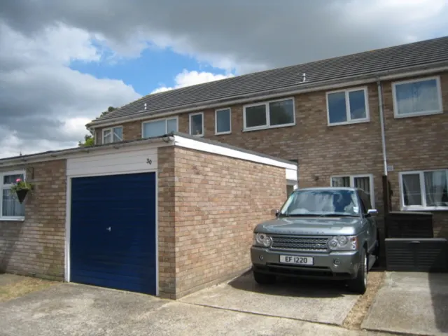 Broome Grove, Wivenhoe, CO7, photo 1
