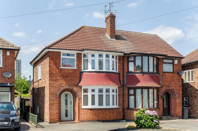 Oaklands Avenue, Loughborough, LE11, photo 1