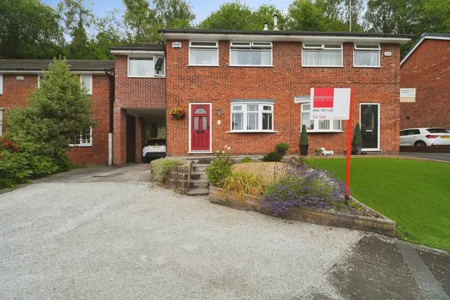 Riverside Drive, Radcliffe, Manchester, Greater Manchester, M26, photo 1