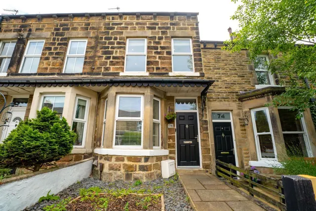 Mayfield Grove, HARROGATE, photo 1