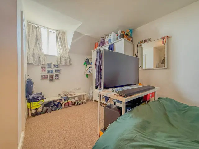 Pembroke Avenue, Bristol, BS11, photo 2