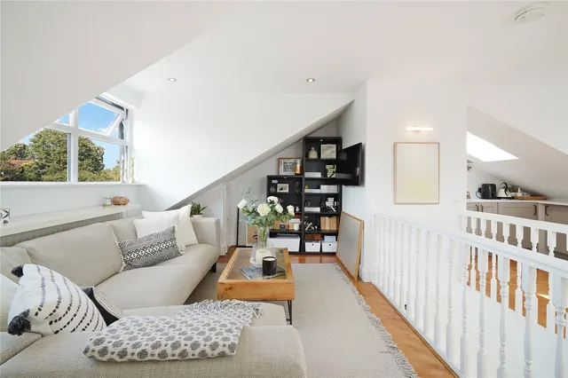 Maygrove Road, West Hampstead, NW6, photo 1