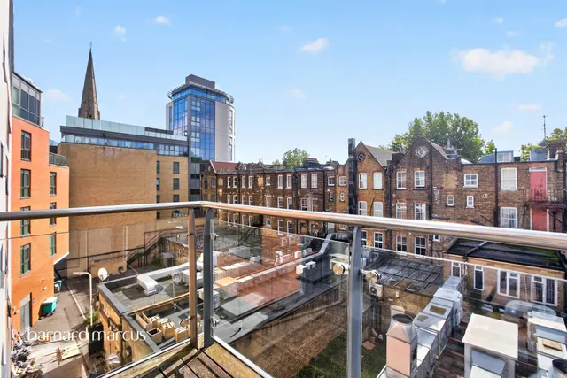 Longfield Avenue, London, W5, photo 3