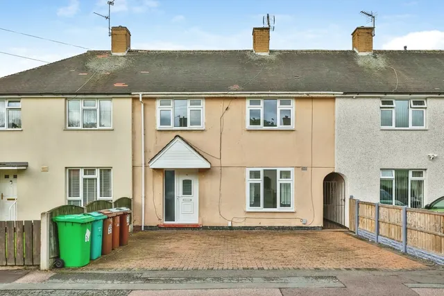 Foxearth Avenue, Clifton, NG11, photo 1