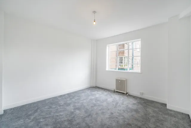 Corner Fielde, Streatham Hill, SW2, photo 2