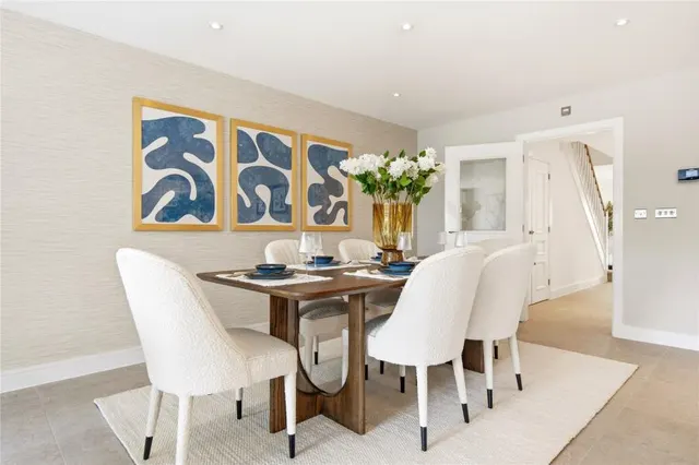 Bakeham Lane, Englefield Green, TW20, photo 3