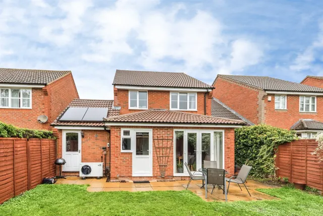 Sixpenny Lane, Chalgrove, OX44, photo 3