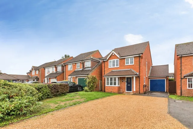 Sixpenny Lane, Chalgrove, OX44, photo 1