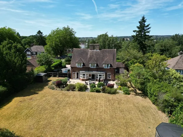 The Close, Farnham, GU9, photo 1