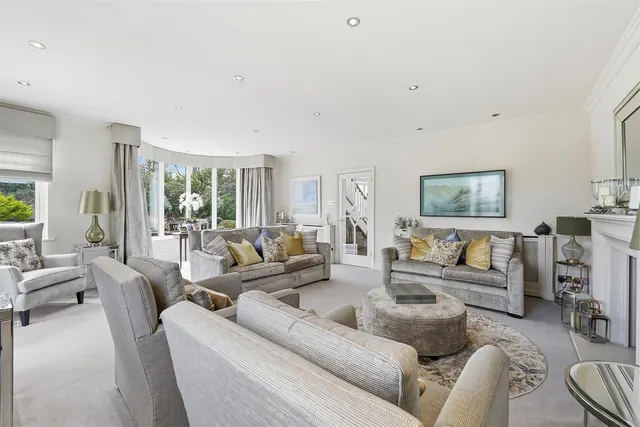 Photo 3 — Castle Hill, Prestbury