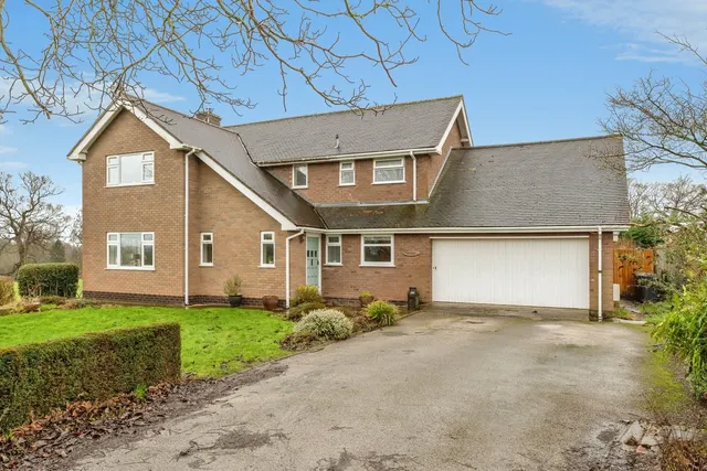 Manor Park, Great Barrow, CH3, photo 1