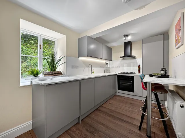 Wellmeadow, Brampton, CA8, photo 3
