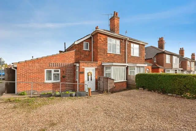 Humberstone Lane, Leicester, LE4, photo 1