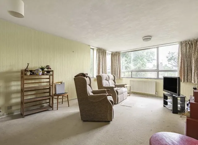 Photo 2 — Lower Mortlake Road, Richmond, TW9