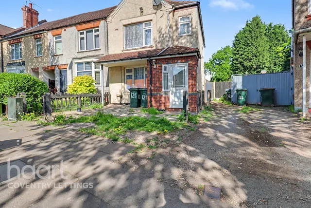 Hen Lane, CV6, photo 1